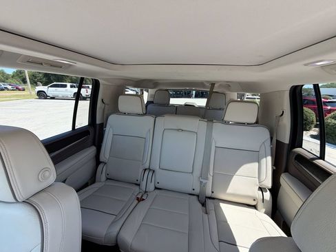 Used 2024 GMC Yukon XL Denali RWD image 14