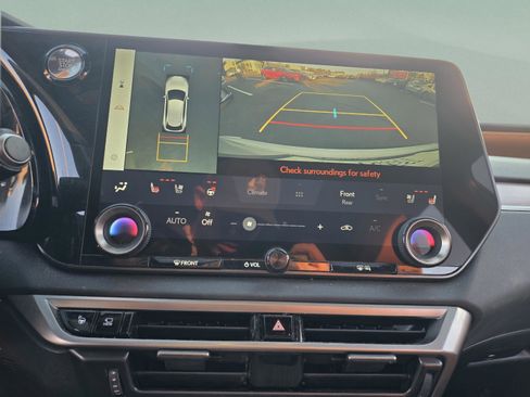 Used 2024 Lexus RX 350 Premium Plus w/ Convenience Package image 18