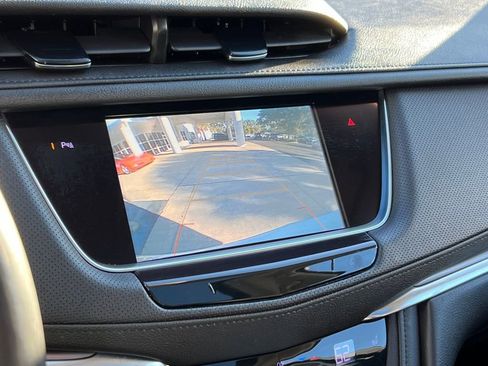 Used 2018 Cadillac XT5 Luxury w/ Driver Awareness Package image 41