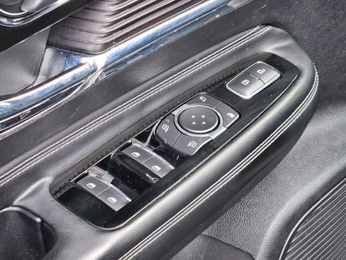 Used 2022 Lincoln Corsair AWD w/ Equipment Group 101A image 19