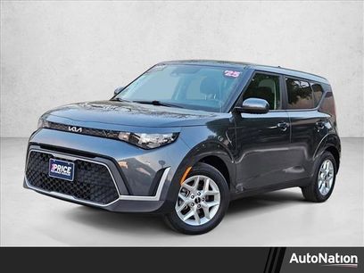 Used 2025 Kia Soul LX w/ LX Technology Package