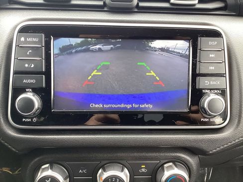 Used 2020 Nissan Versa S FWD image 21