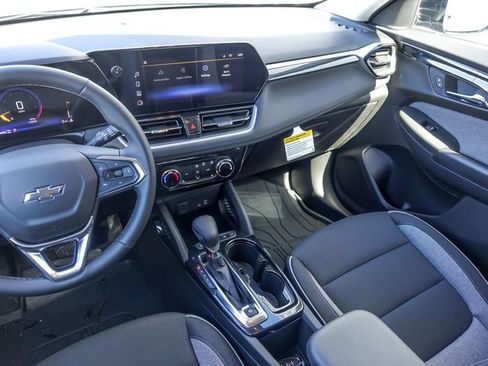 New 2026 Chevrolet TrailBlazer LT w/ Midnight Edition image 17