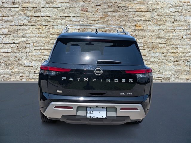 Used 2023 Nissan Pathfinder SL AWD/4WD image 6