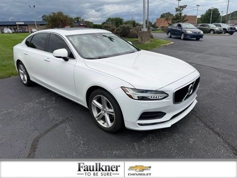 Used 2018 Volvo S90 T5 Momentum w/ Momentum Plus Package AWD/4WD image 1