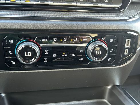 Used 2024 Chevrolet Silverado 2500 ZR2 w/ ZR2 Bison Edition image 15