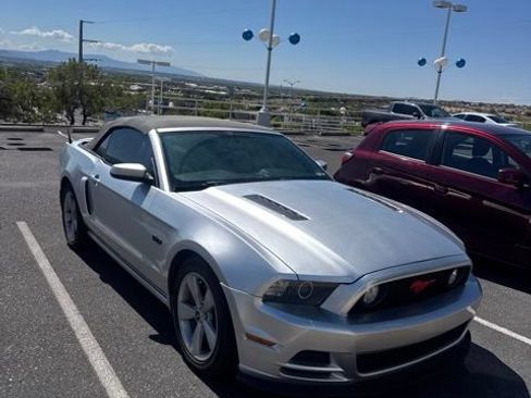 Used 2013 Ford Mustang GT Premium w/ Electronics Pkg RWD image 1