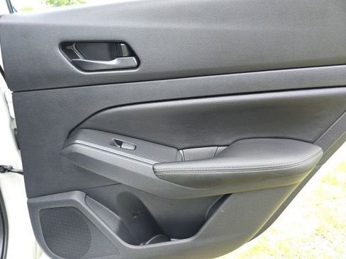 Used 2025 Nissan Altima 2.5 SV FWD image 29