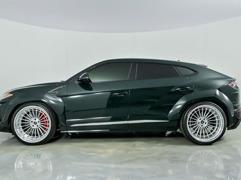 Used 2019 Lamborghini Urus image 8