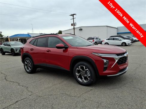 New 2026 Chevrolet Trax LT w/ Driver Confidence Package image 7