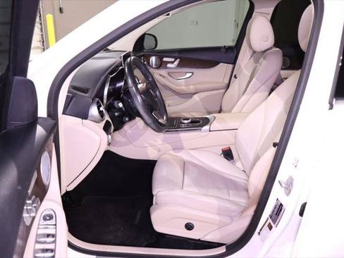 Used 2019 Mercedes-Benz GLC 300 4MATIC image 31
