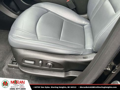 Certified 2023 Buick Enclave Essence FWD image 18