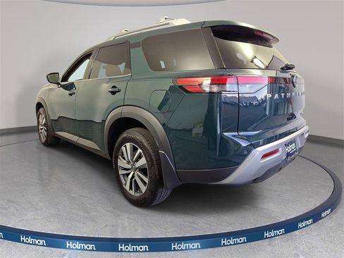 Used 2024 Nissan Pathfinder SL image 7