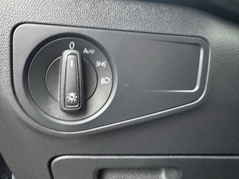 Used 2023 Volkswagen Tiguan S image 21