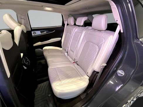 Used 2022 Lincoln Nautilus Black Label w/ Class II Trailer Tow Package image 22