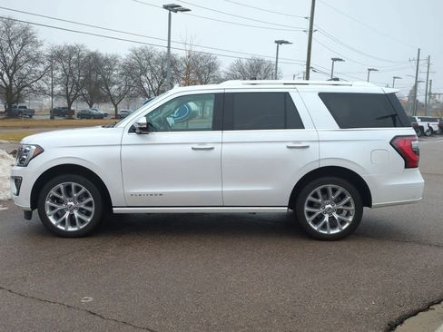 Used 2019 Ford Expedition Platinum image 5