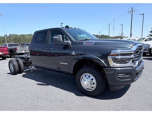 New 2026 RAM 3500 Big Horn AWD/4WD image 2
