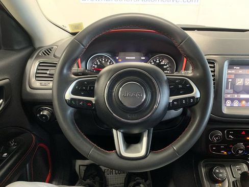 Used 2021 Jeep Compass Trailhawk AWD/4WD image 30