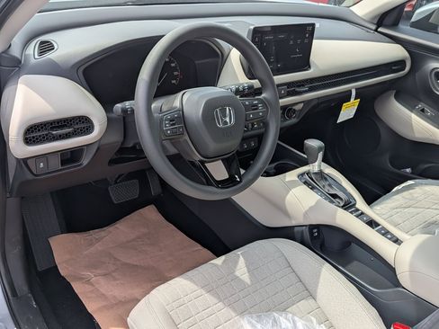 New 2026 Honda HR-V LX image 15