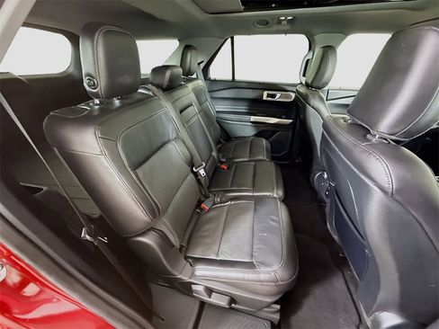 Used 2020 Ford Explorer Limited w/ Class III Trailer Tow Package image 29