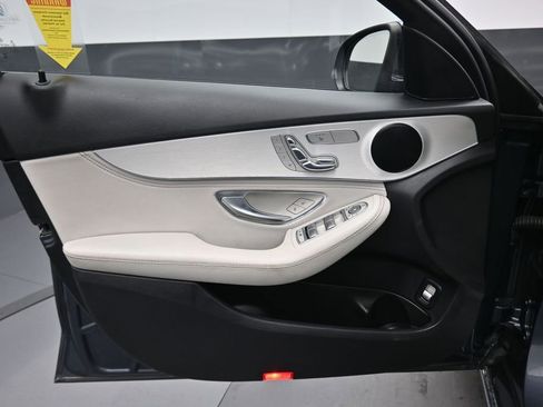 Used 2016 Mercedes-Benz C 300 4MATIC Sedan image 9