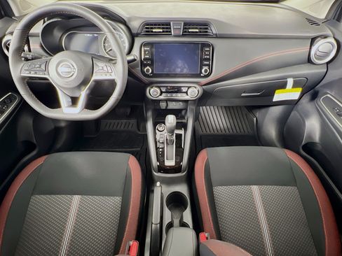 New 2025 Nissan Versa SR w/ Trunk Package image 16