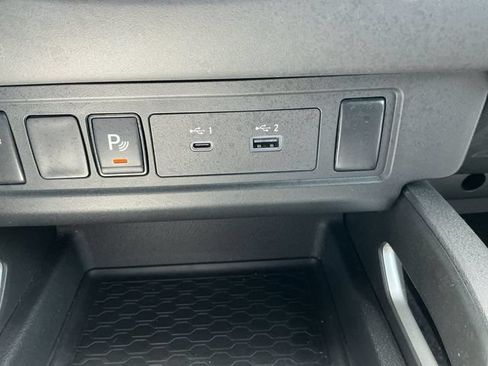 Used 2024 Nissan Frontier SV w/ Technology Package AWD/4WD image 20