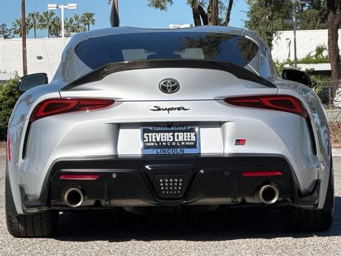 Used 2022 Toyota Supra Premium w/ Driver Assist Package image 5