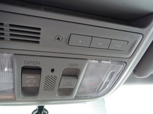 Used 2018 Honda Pilot EX-L image 27