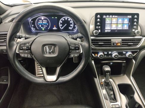 Used 2018 Honda Accord Sport image 22