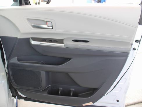 Used 2024 Toyota Sienna Limited FWD image 49