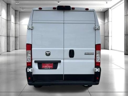Used 2023 RAM ProMaster 2500 FWD image 7
