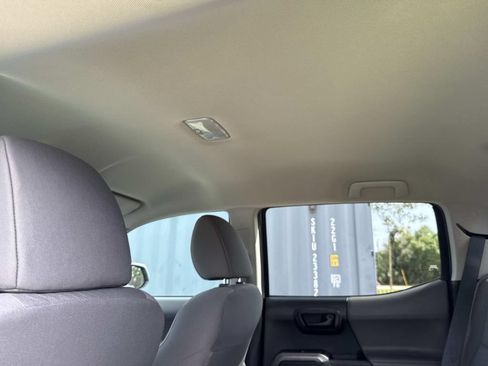 Used 2020 Toyota Tacoma SR5 RWD image 19