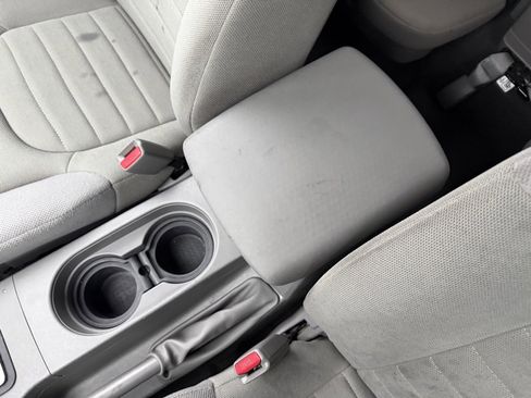 Used 2019 Nissan Frontier S image 24