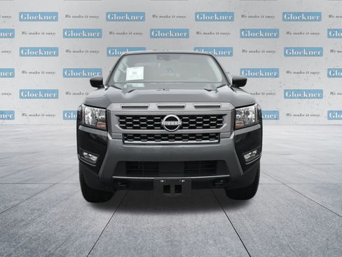 Used 2025 Nissan Frontier SV w/ SV Convenience Package image 2
