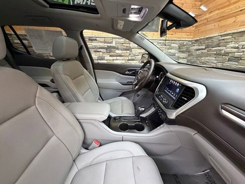 Used 2017 GMC Acadia SLT AWD/4WD image 14
