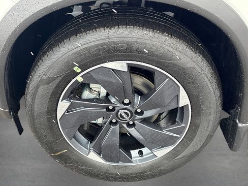 New 2026 Nissan Rogue SV image 11