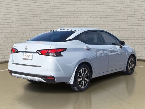 Used 2024 Nissan Versa SV w/ Trunk Package image 5