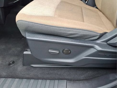 Used 2023 Ford F150 XLT AWD/4WD image 21