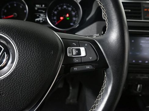 Used 2016 Volkswagen Jetta Sport image 11