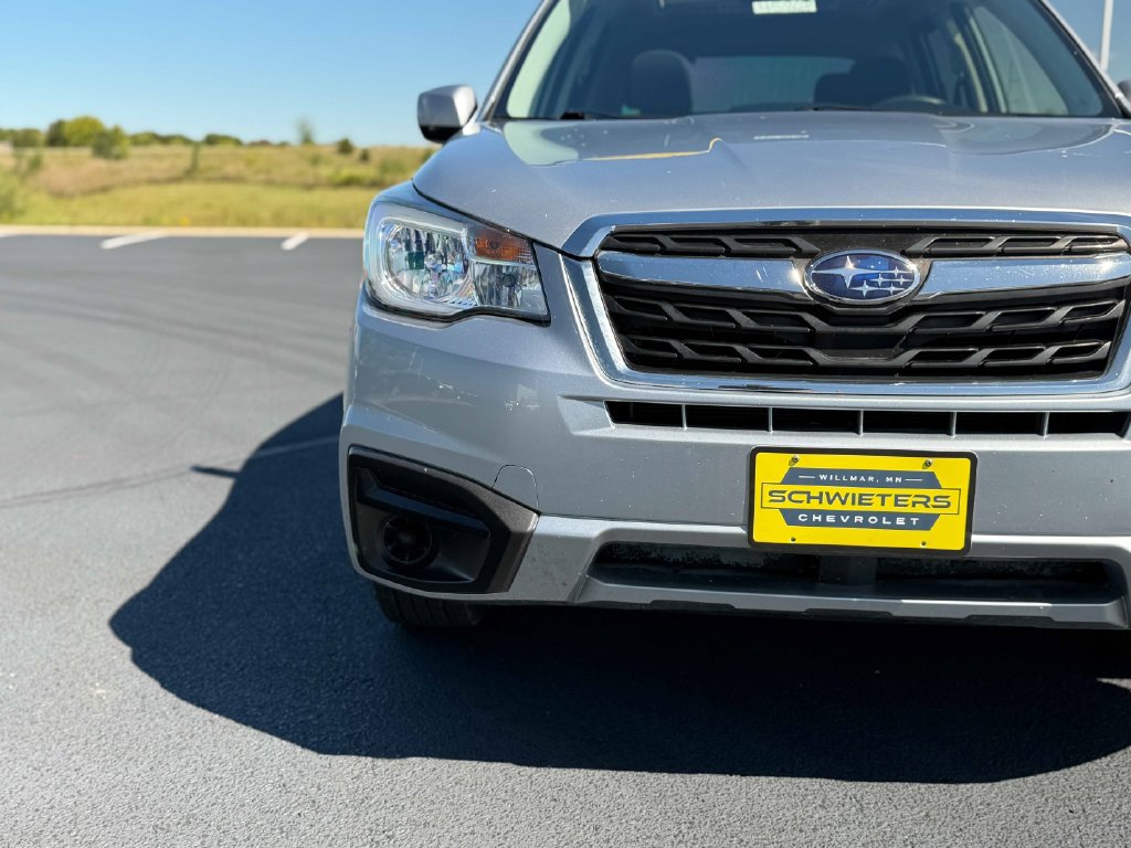 Used 2018 Subaru Forester 2.5i Premium w/ All-Weather Package AWD/4WD image 4
