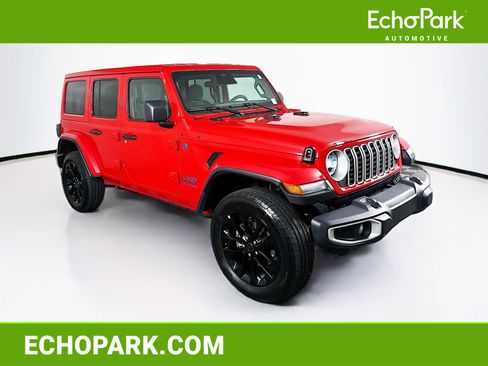 Used 2025 Jeep Wrangler Unlimited Sahara w/ Safety Group AWD/4WD image 1
