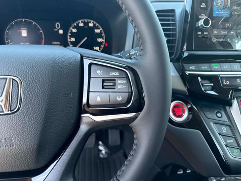 New 2026 Honda Odyssey Touring image 33