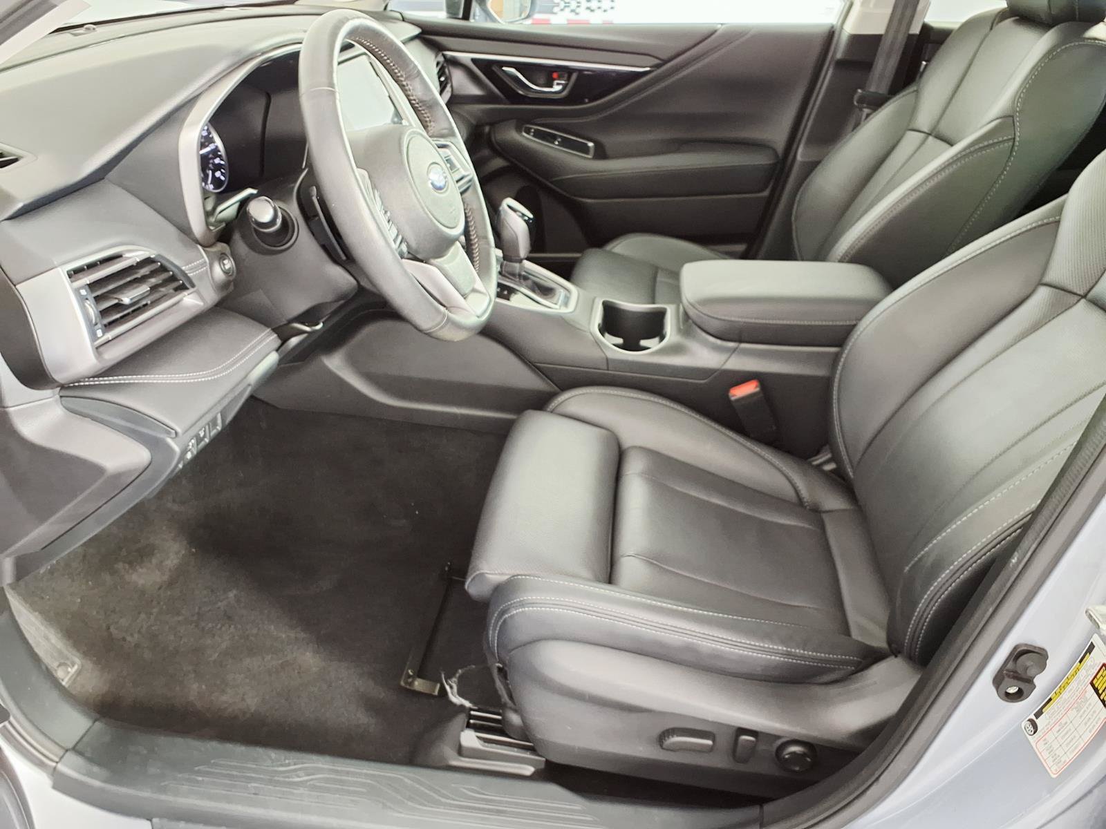 Certified 2025 Subaru Outback Limited AWD/4WD image 12