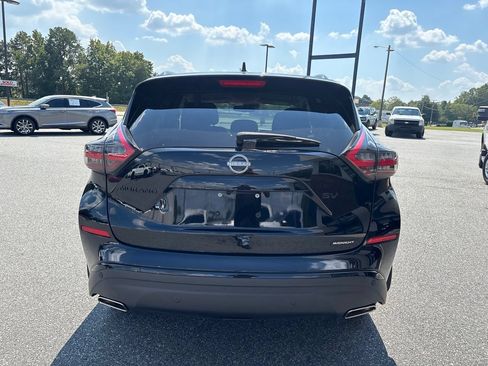 Used 2024 Nissan Murano SV w/ SV Midnight Edition Package FWD image 8