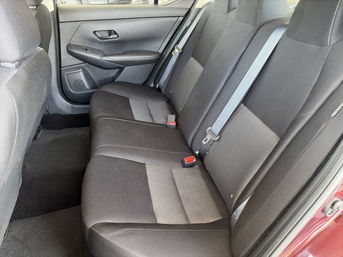 Used 2025 Nissan Sentra SV FWD image 10