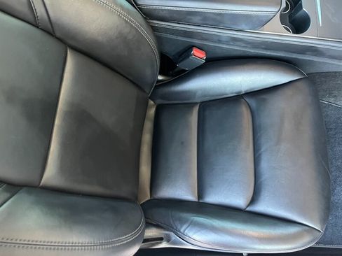 Used 2021 Tesla Model Y Long Range AWD/4WD image 39