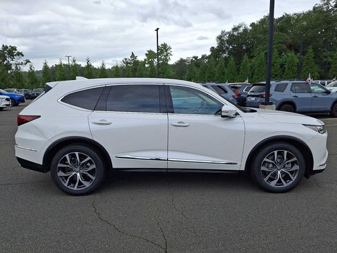 Used 2024 Acura MDX w/ Technology Package AWD/4WD image 7