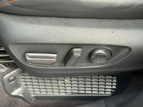 Used 2022 Toyota Sienna XSE FWD image 14