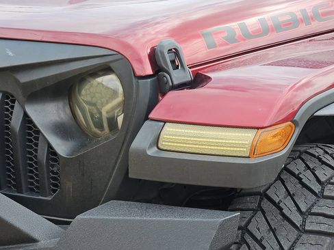 Used 2022 Jeep Gladiator Rubicon w/ Cold Weather Group AWD/4WD image 3
